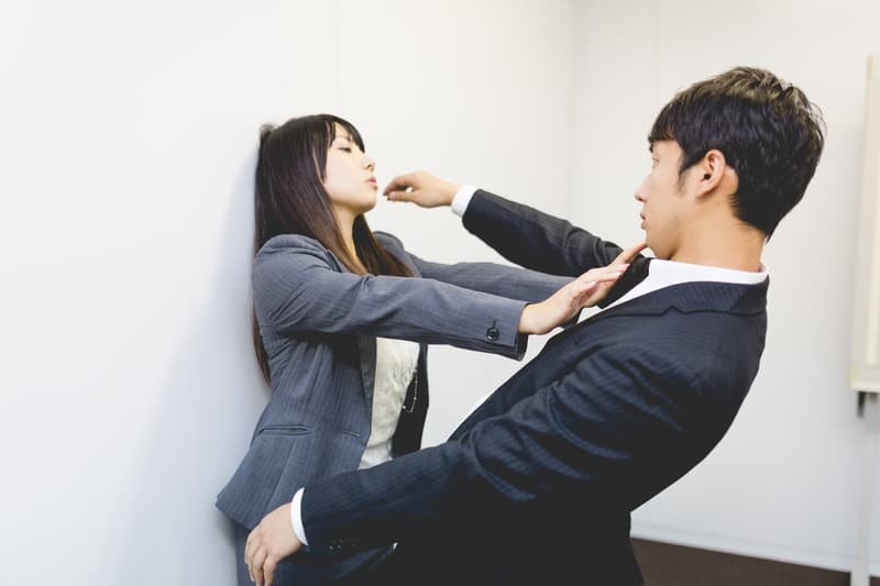 勘違い男に好かれた時の対処法や撃退方法 勘違い男に好かれる女性の特徴 Igaemonblog